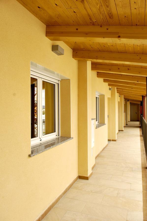 אמפוריבראבה Apartamentos Giuliano מראה חיצוני תמונה